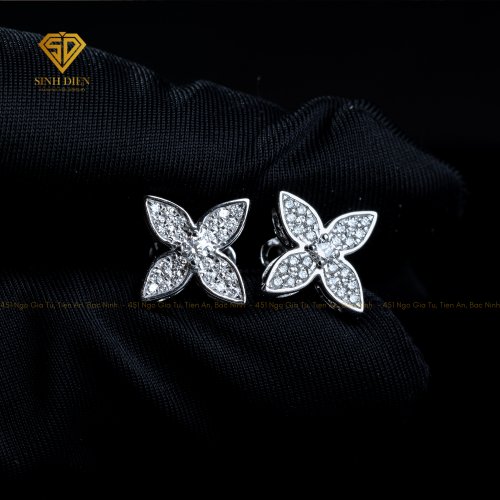 BÔNG TAI KIM CƯƠNG MONOGRAM STAR WHITE GOLD