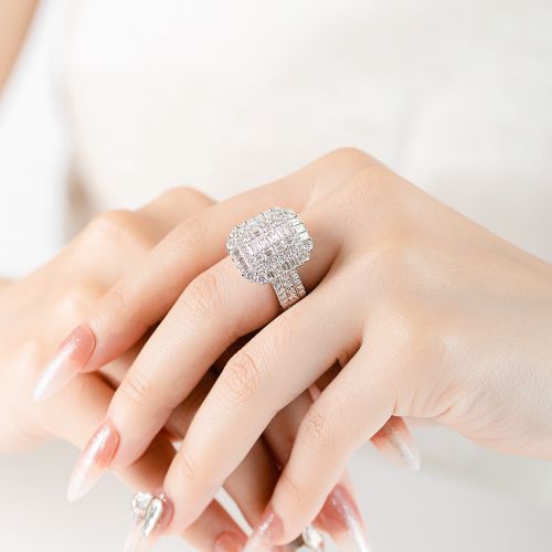 NHẪN KIM CƯƠNG THIÊN NHIÊN ĐÀI DÁNG CUSHION