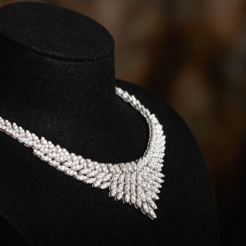 VÒNG CỔ KẾT MARQUISE KIM CƯƠNG TẤM THIÊN NHIÊN