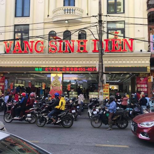 MỘT SỐ HÌNH ẢNH QUÝ KHÁCH HÀNG GIAO DỊCH NGÀY VÍA THẦN TÀI